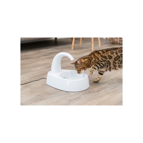 Trixie Drinkfontein Curved Stream Kunststof Wit 25X35X24,5 CM 2,6 LTR