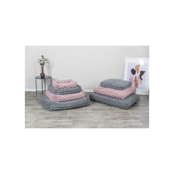 Trixie Hondenkussen Loki Gerecycled Hoekig Roze 60X45 CM